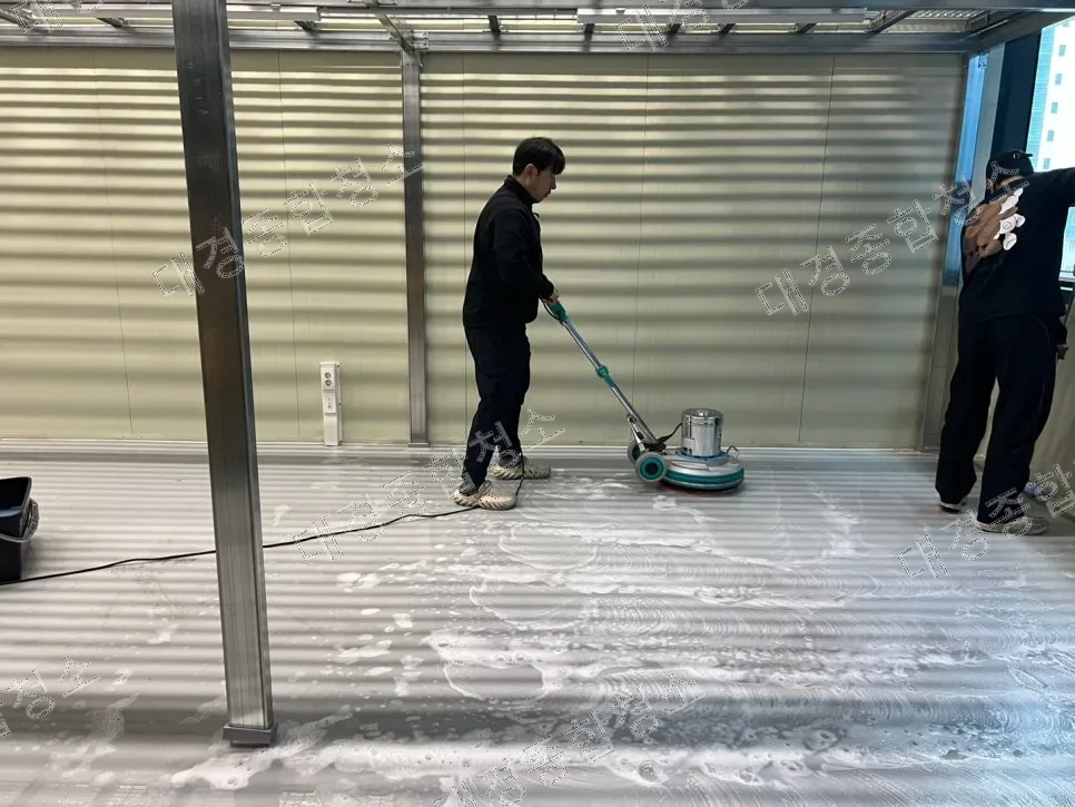 구로구 지식산업센터 공장 청소 대형 평수의 오피스 대청소 후기