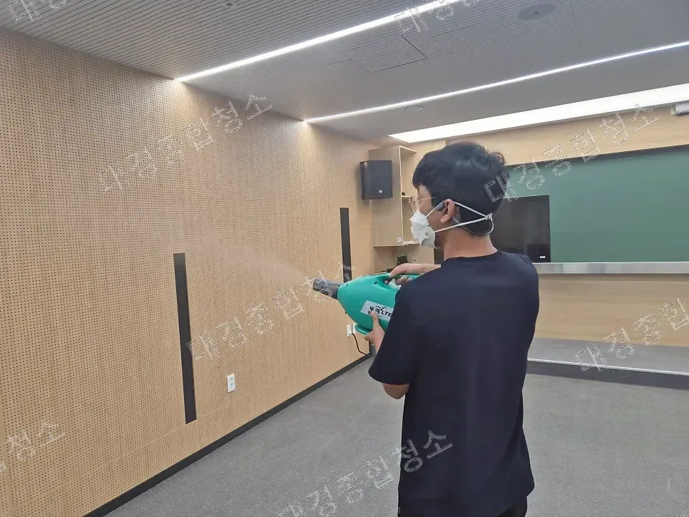 냄새 제거 공법 비교 &ndash; 화재, 담배, 반려동물 냄새까지 싹!｜대경종합청소